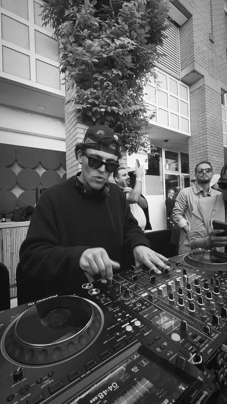 WhatsApp Image 2026-01-14 at 14.37.50